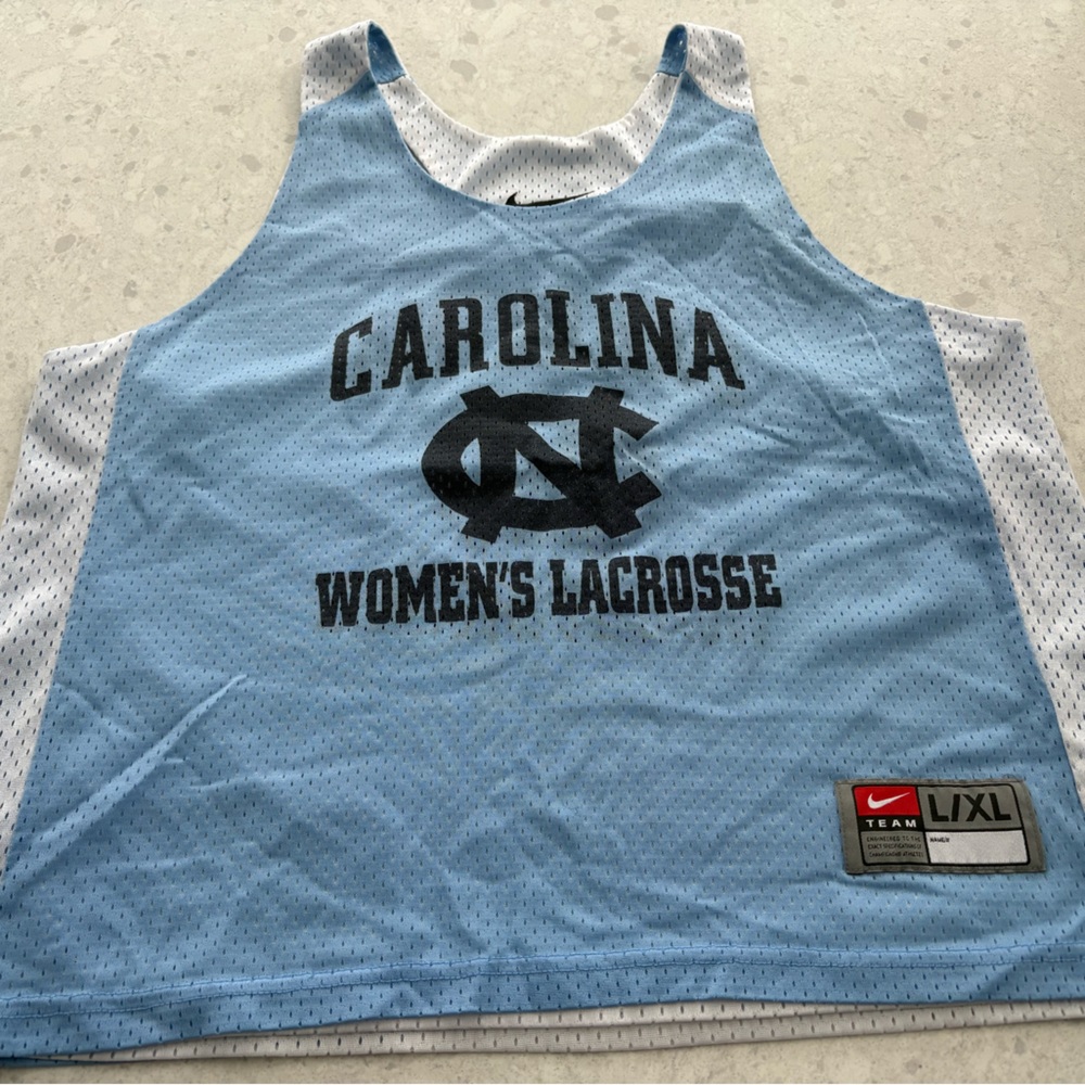 UNC reversible Nike Blue and White Women's Lacrosse Pinnie L XL